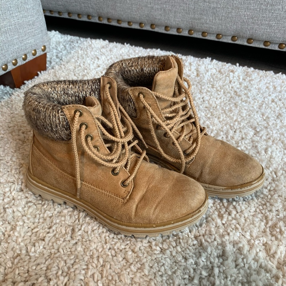 Cliffs boots